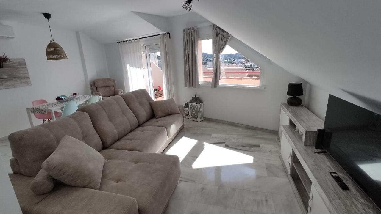פואנגירולה Apartamentos La Casa De Bebita מראה חיצוני תמונה