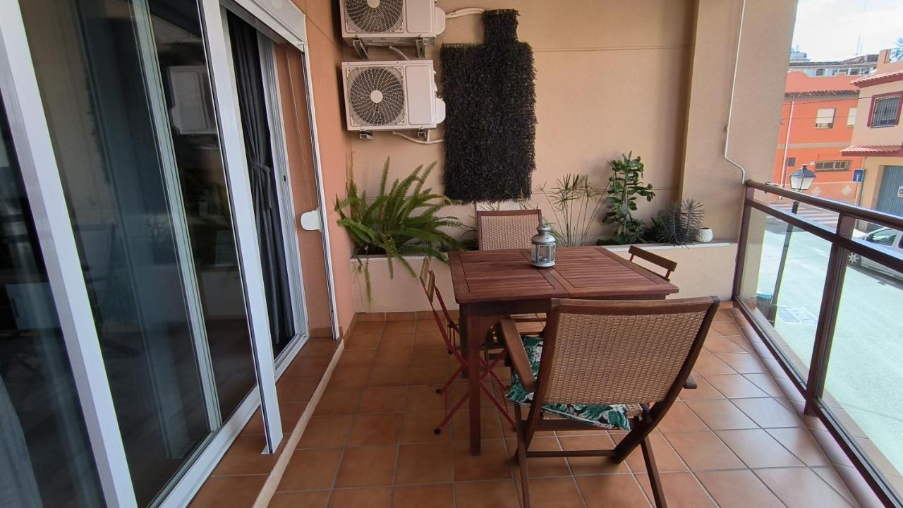 פואנגירולה Apartamentos La Casa De Bebita מראה חיצוני תמונה