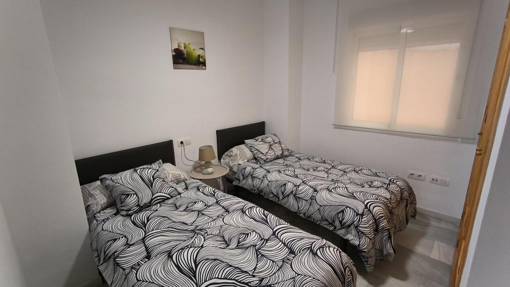 פואנגירולה Apartamentos La Casa De Bebita מראה חיצוני תמונה